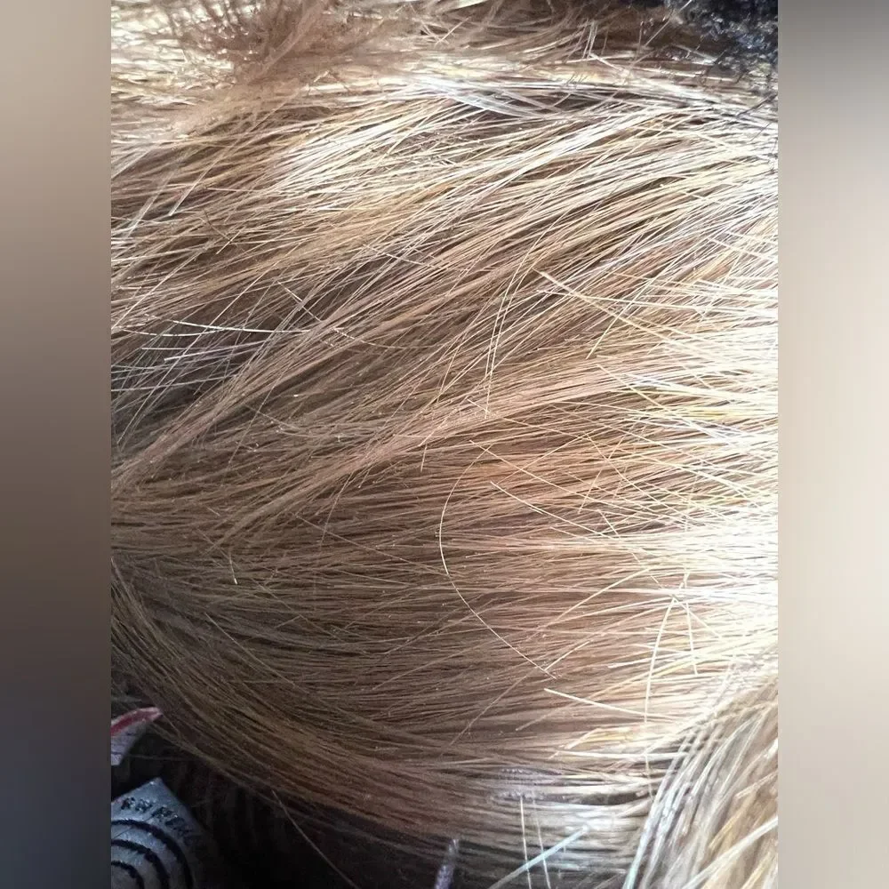 Stylish Short Brown Wig - Picture 4 of 6